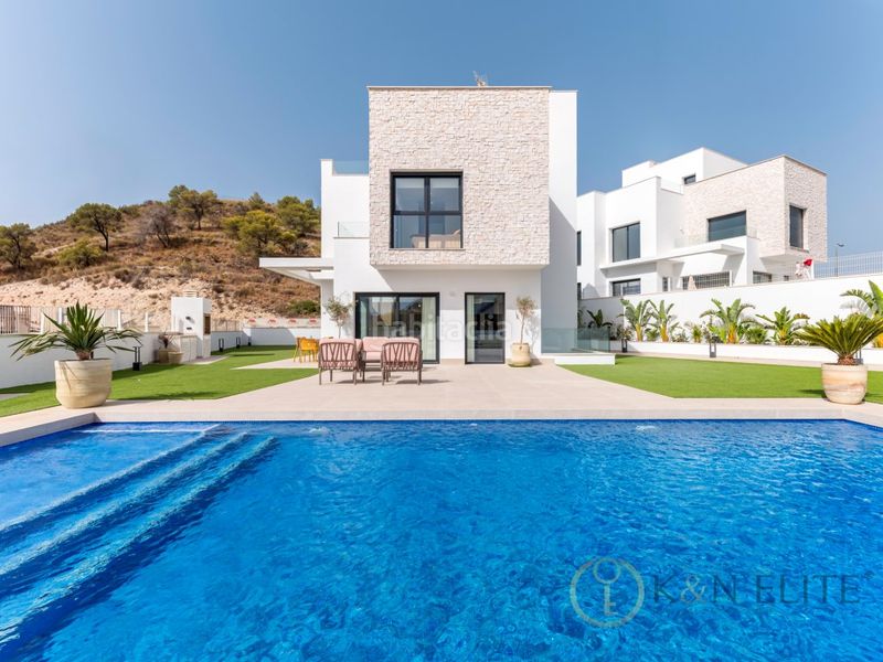 Foto ad1c095e-75ed-435d-9d48-9512f1f27b3b. Casa amb piscina a balcón de Finestrat-terra marina Finestrat