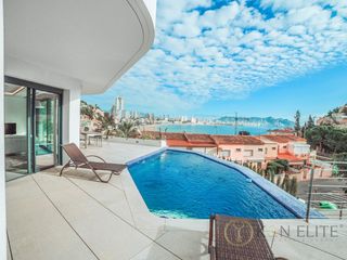 Duplex in Playa Poniente. Espectacular dúplex en la playa poniente, benidorm