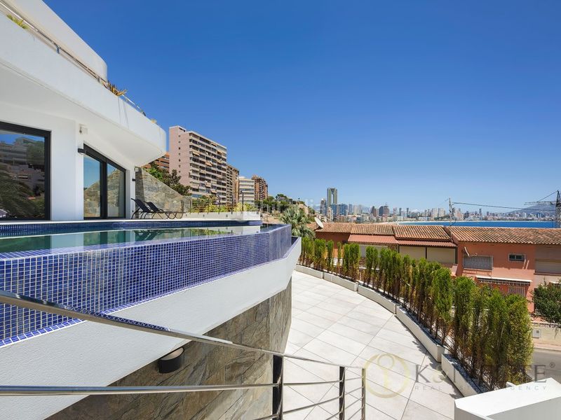 Foto 5ebba928-f4fe-432d-b7c7-9d8f68551f3f. Dúplex espectacular dúplex en la Playa Poniente, en Benidorm