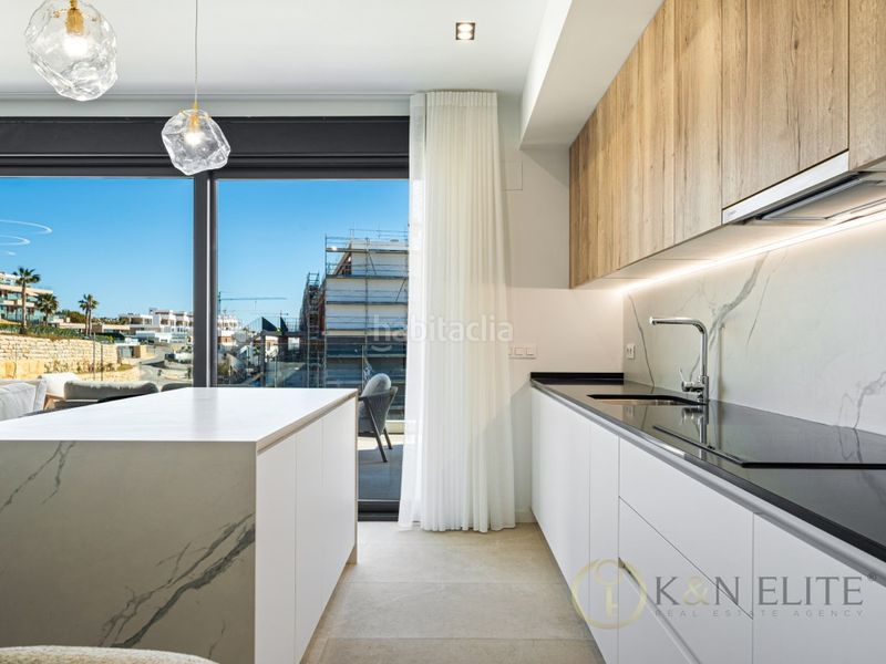 Foto 1d06d9bc-76b2-40ce-8d2c-d2ea041b9c75. Duplex con parcheggio in balcón de Finestrat-terra marina Finestrat