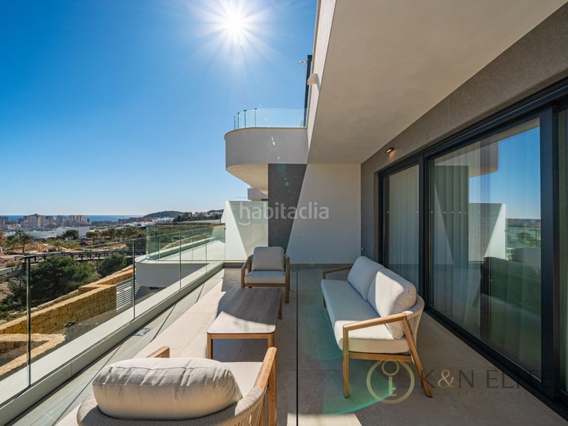 Foto da4edee5-b3e2-4f04-86d6-c8dba84ec9e2. Duplex con parcheggio in balcón de Finestrat-terra marina Finestrat