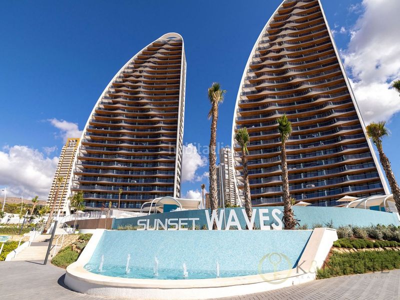 Foto 3b6b0b51-3f56-47d2-b502-525fd4f8e3f3. Pis amb aparcament piscina a Playa Poniente Benidorm