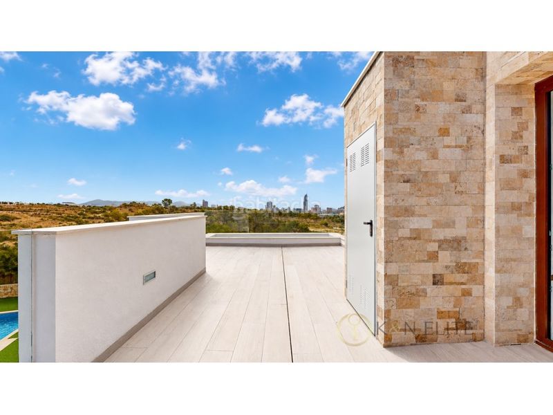 Foto 6005c238-e679-469a-8022-c4f5167e39db. Casa amb piscina a balcón de Finestrat-terra marina Finestrat