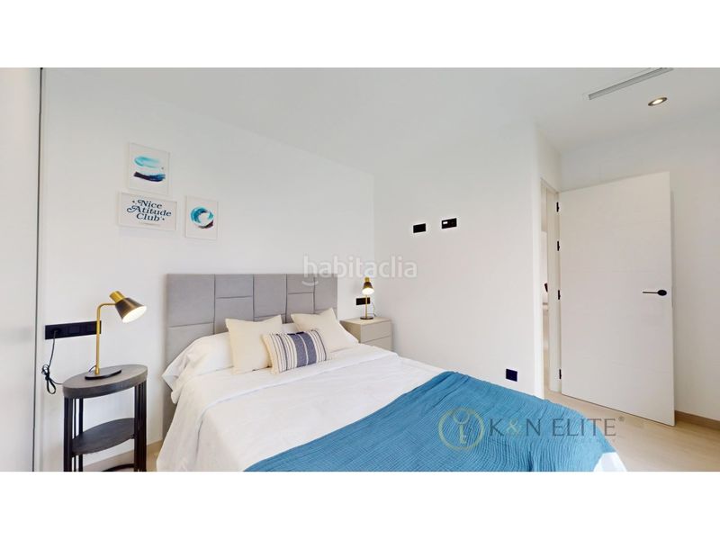 Foto e7ba236e-e79c-4863-b95d-b19317f97890. Casa amb piscina a balcón de Finestrat-terra marina Finestrat