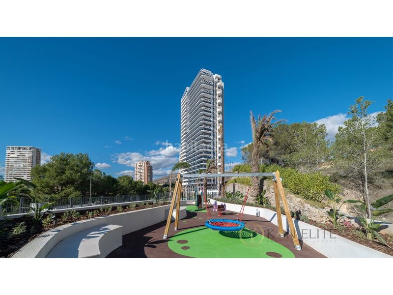 Foto e80651cc-0b43-4e51-b083-b69a859d50ee. Flat with parking in Via Parque Benidorm