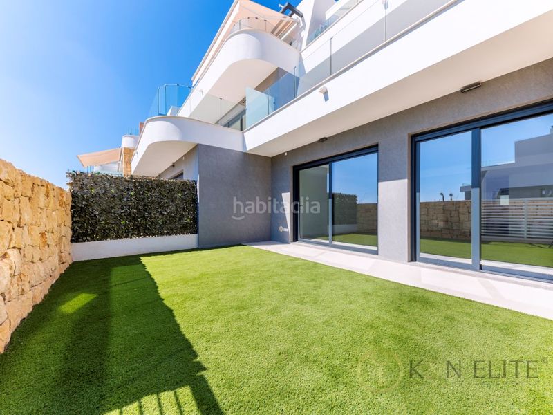 Foto 32b67b74-ff69-47d6-b433-6ac56214676c. Duplex con parcheggio in Via Parque Benidorm