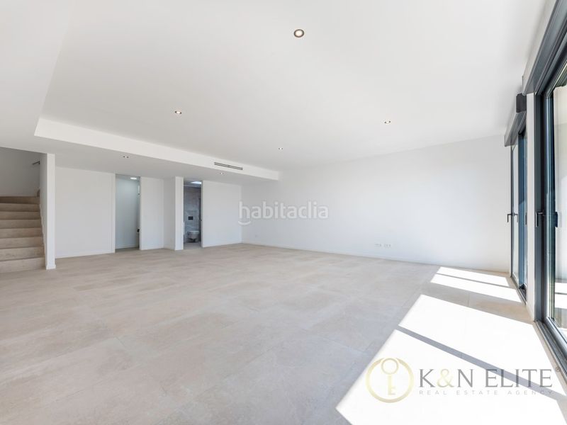 Foto 3e9dd3b7-720d-4bb4-a224-674334e57eb7. Duplex con parcheggio in Via Parque Benidorm