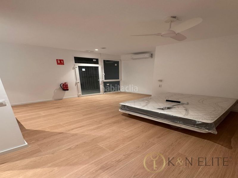 Foto de24ae63-fa3f-49e4-844c-c66feec12607. Local comercial a Mont Olivet Valencia