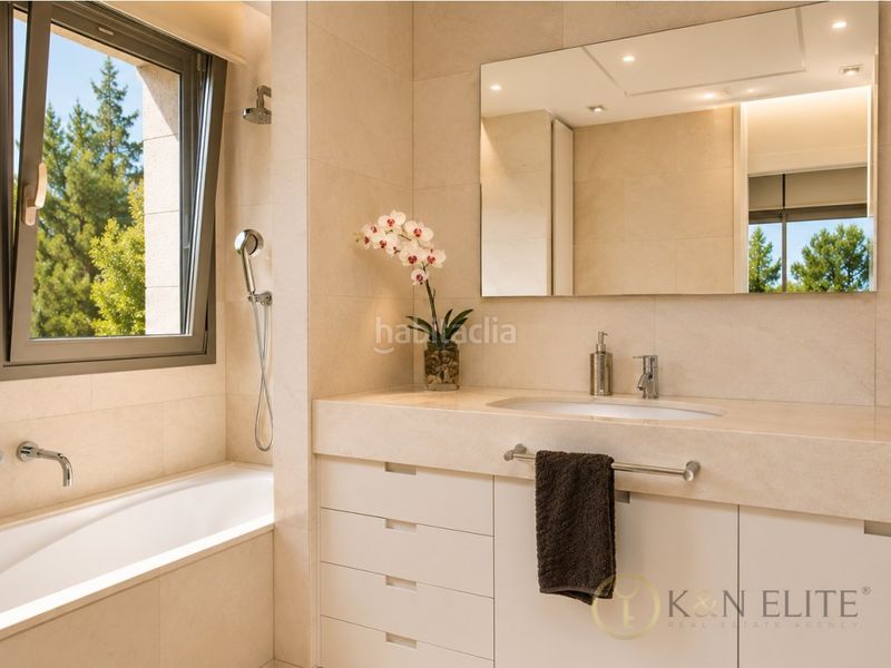Foto 6da4b1ff-de25-4a5c-8341-af4418b075c2. Casa a Pedralbes Barcelona