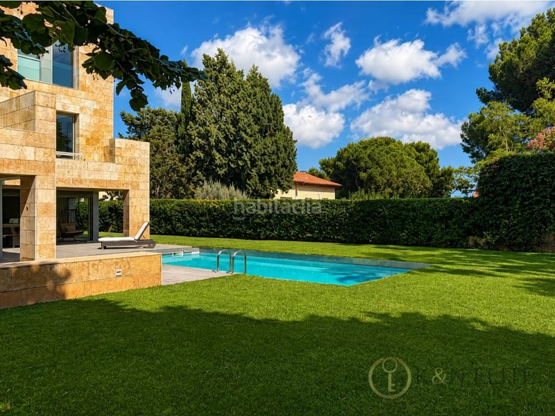 Foto 93775204-fb6a-46af-8e5c-6f055e18cd77. Casa a Pedralbes Barcelona