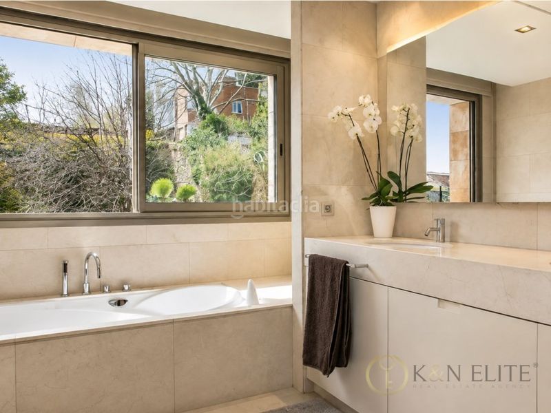 Foto c6246b2e-f7e9-47a1-8db8-6e78d29d356c. Casa a Pedralbes Barcelona