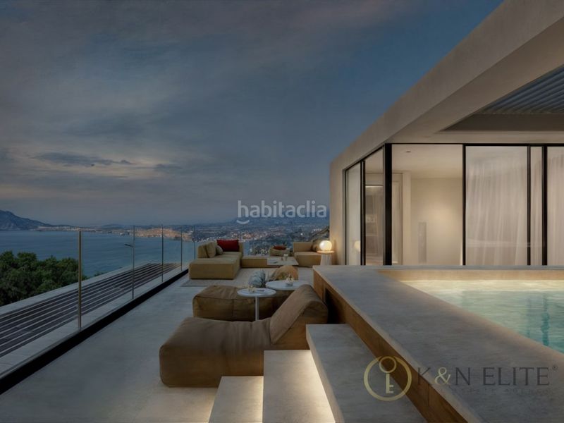 Foto cf3dbeb7-eb0c-4efc-b799-9b0407e4438d. Casa adossada amb aparcament piscina a Mascarat Altea