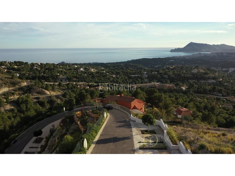 Foto 2122761d-84ec-4ea6-88e5-3d0cb6c136e2. Casa amb aparcament piscina a Altea la vella Altea