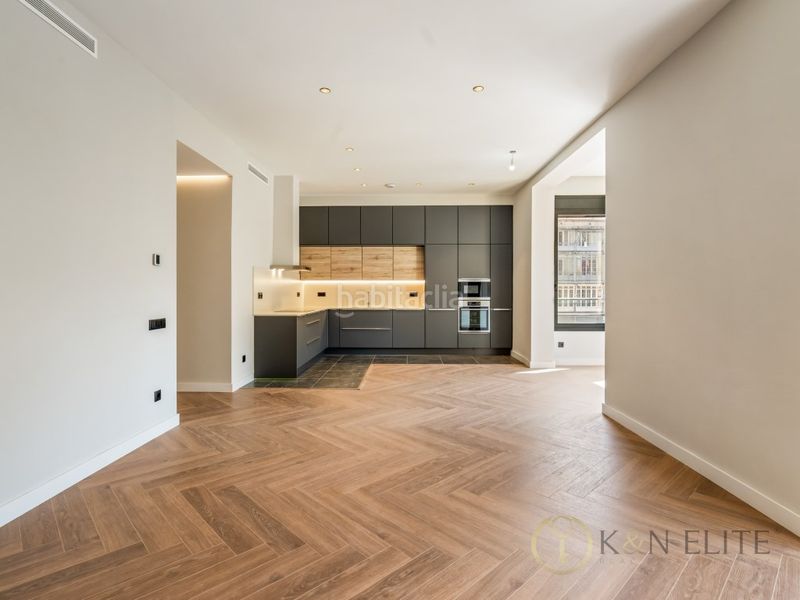 Foto 88598a71-c89c-4c70-bea5-7f215a919630. Pis a Dreta de l´Eixample Barcelona