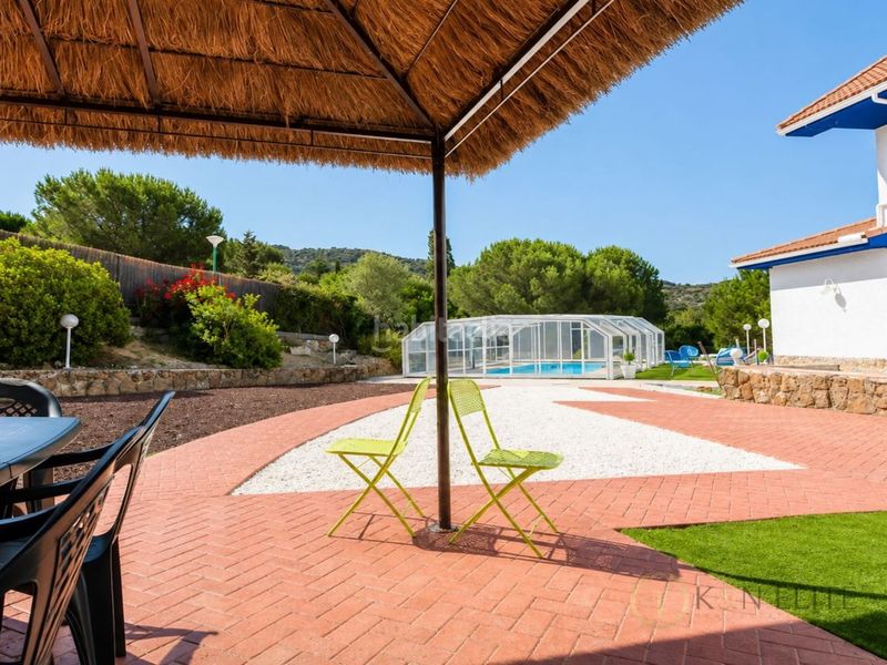 Foto abf42d7f-c015-465e-a537-880a2d0ecac3. Location chalet avec parking piscine dans Fontenebro-Altavista Collado Villalba
