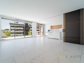 Lloguer Pis  Avenida luis garcia cereceda. Piso en la finca