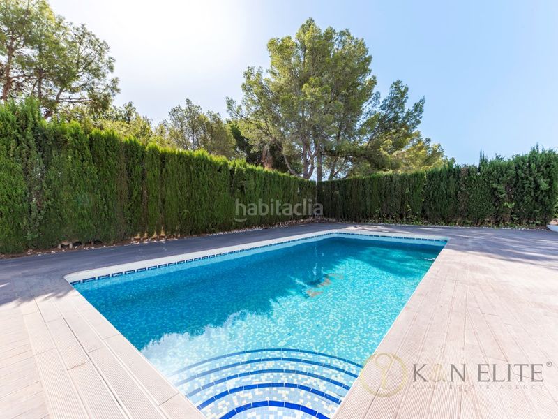 Foto d90da783-e85f-4b60-99cd-788c2f05b3d9. Casa amb aparcament piscina a Coloma Nucia (la)