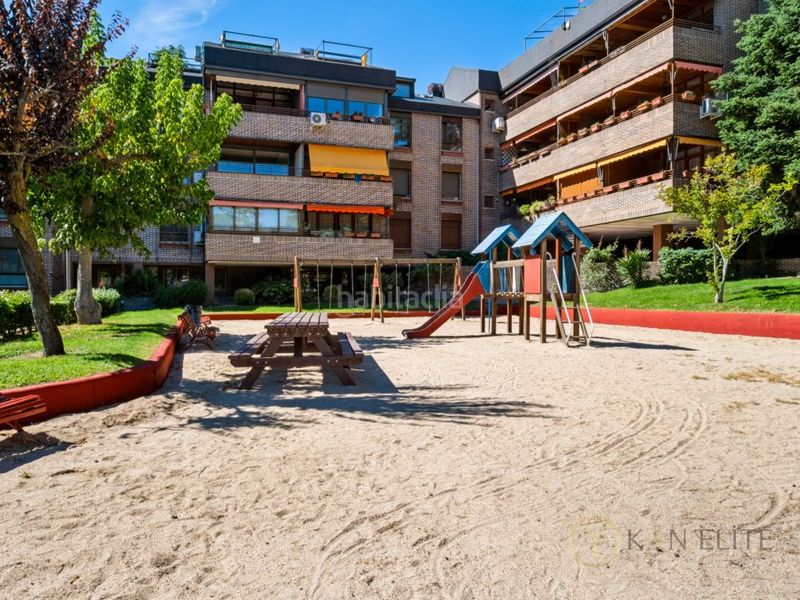Foto 879e6fa4-2722-4733-8036-51b592abc079. Rent flat with parking pool in Yucatán-La Cornisa Rozas de Madrid (Las)
