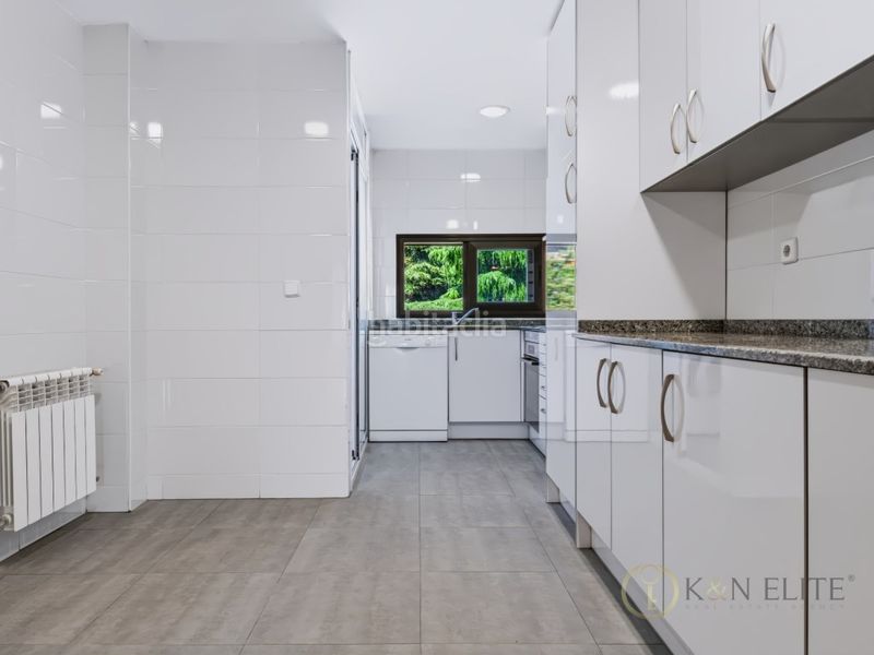 Foto a516d5be-495f-473a-9b31-360cda6093a8. Rent flat with parking pool in Yucatán-La Cornisa Rozas de Madrid (Las)