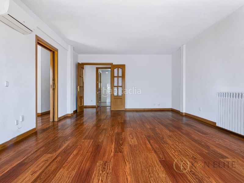 Foto d9435674-c4e9-44aa-b609-26588fb31ed2. Rent flat with parking pool in Yucatán-La Cornisa Rozas de Madrid (Las)