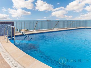 Rent Duplex  Calle sierra dorada. Exclusivo dúplex con gran terraza y vistas al mar en rincón de l