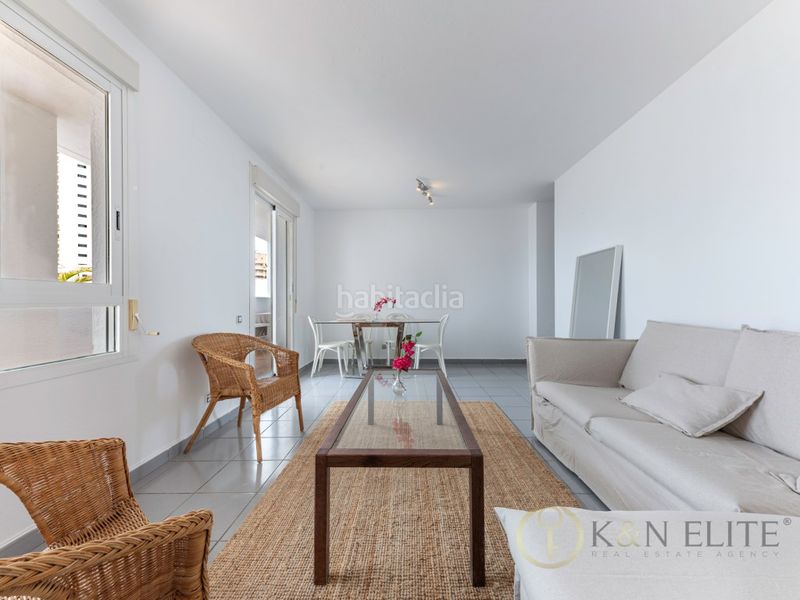 Foto 4f6a2e2d-2b3f-4e7a-8130-d8c3f8d622dd. Location duplex avec parking piscine dans Rincón Alto Benidorm