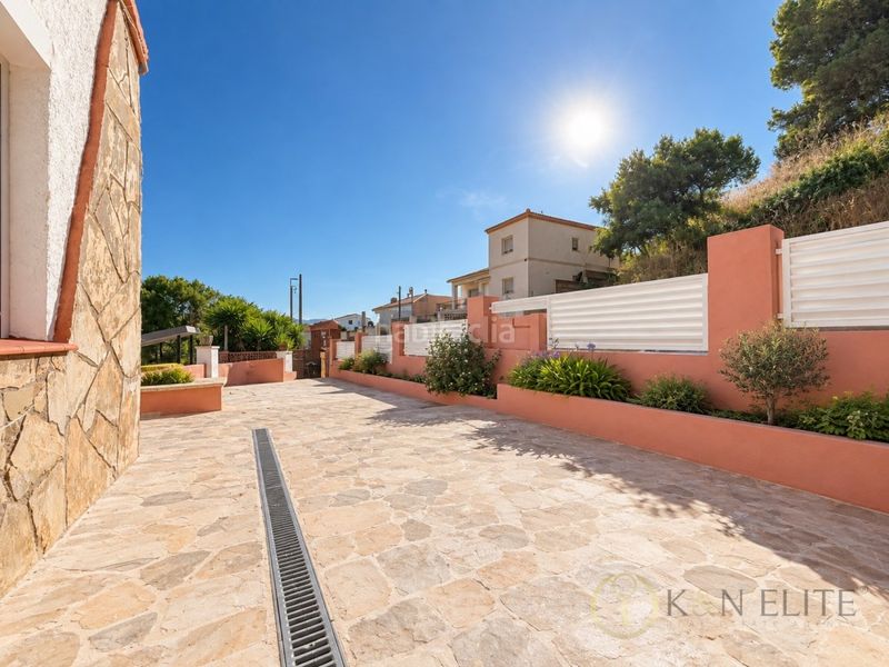 Foto 9966c990-ce94-4c35-965b-af854b754229. Casa amb aparcament a Abrera