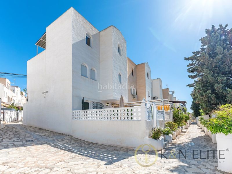 Foto a6ebf772-912b-4725-9239-b8ebeab305d6. Affitto casa con piscina in Pueblo Español-Coveta Fumá Campello (el)