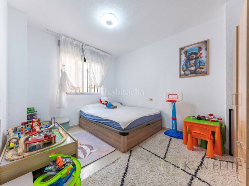 Foto 5c6407a2-29c8-43f0-92b4-cc0336c00b14. Flat with pool in Centro Urbano Benidorm