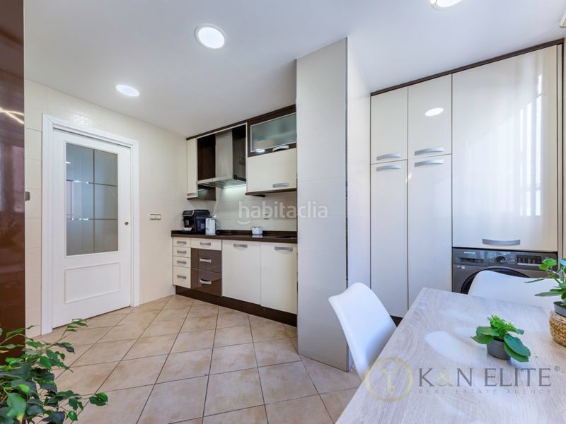 Foto 6c596b06-6599-4d26-8401-6d5445c99531. Flat with pool in Centro Urbano Benidorm