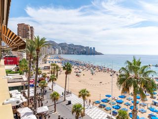 Location Appartement  Avenida valencia. Piso en primera línea de la playa de levante con espectaculares