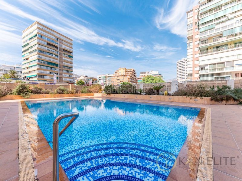 Foto 894d8639-e840-4883-af43-87973bc45c72. Lloguer pis amb aparcament piscina a Playa Levante Benidorm