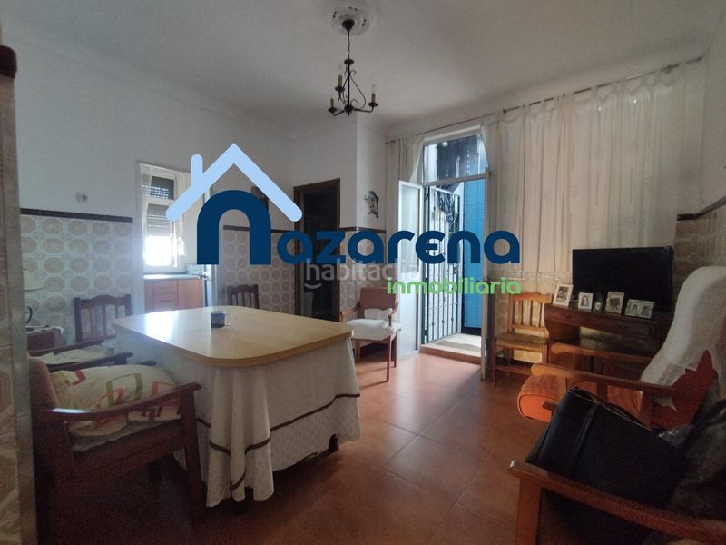 Foto c7639204-c2b1-4fc2-85f4-31bcb1614125. Casa amb aparcament a Centro - Doña Mercedes Dos Hermanas