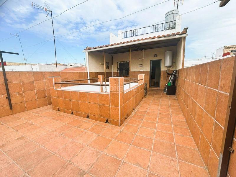 Foto 02682df9-605c-4568-91f0-3d34b6bf69d6. Casa  unifamiliar en barrio pachico con 4 habitaciones , 2 baños y patio en Dos Hermanas