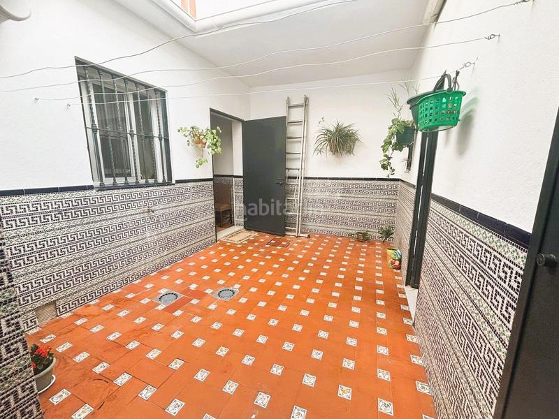 Foto 1684fe64-21da-49fd-8306-b79f4be0f2c7. Casa  unifamiliar en barrio pachico con 4 habitaciones , 2 baños y patio en Dos Hermanas