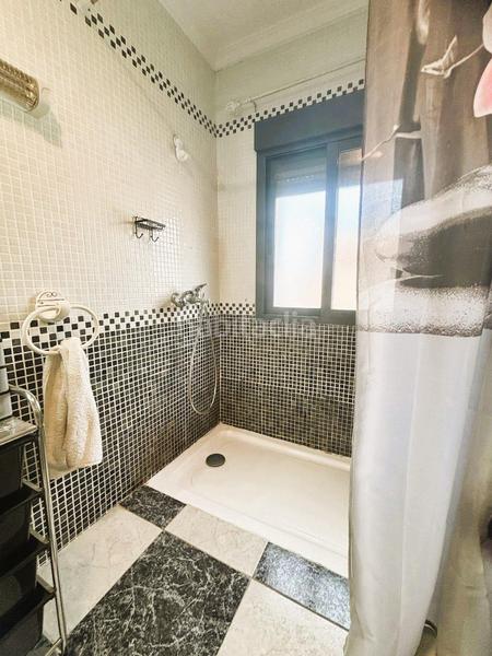 Foto 89aba8d8-c023-4254-a934-427b6c634917. Casa  unifamiliar en barrio pachico con 4 habitaciones , 2 baños y patio en Dos Hermanas