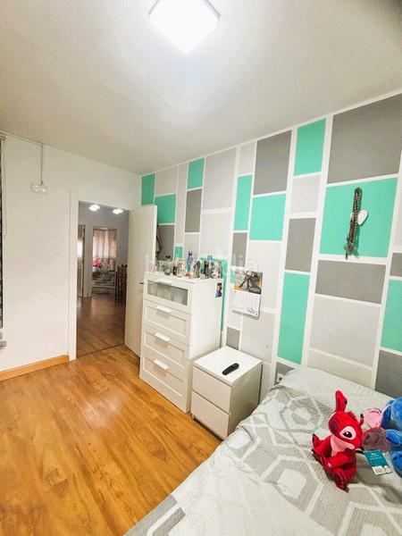 Foto d234d6b2-ce2d-47db-8d88-71d8fdad2deb. Casa  unifamiliar en barrio pachico con 4 habitaciones , 2 baños y patio en Dos Hermanas
