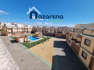 Casa adossada a Centro - Doña Mercedes. Espectacular casa adosada en residencial privado, con 4 habitaci