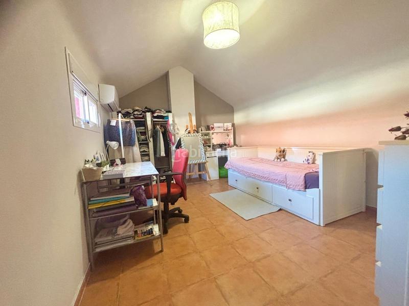 Foto 0c9ff514-1c6a-48e7-adbd-7eb96a164c51. Casa adossada amb calefacció a Carrión de los Céspedes