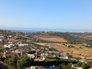 Finca rústica a Altos de Estepona. Terreno rústico en venta en guadalobón, estepona – vistas panorá