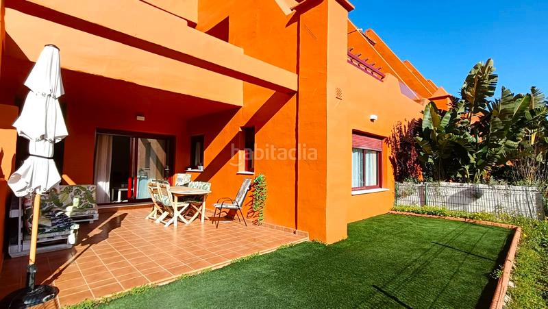 Foto 227671e7-34a5-4ebd-8445-d4f495ceed2a. Piso encantador bajo de 2 dormitorios con jardín privado en la duquesa en Manilva