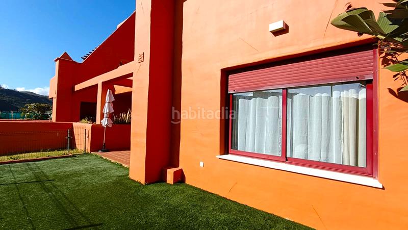 Foto 405f7906-cd66-4c83-a123-2a882d13a267. Piso encantador bajo de 2 dormitorios con jardín privado en la duquesa en Manilva