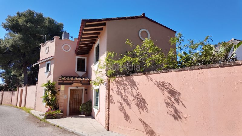 Foto 042a960c-85b1-48e7-bfa0-b4cb227023e3. Chalet con camino parcheggio in Villacana - Costalita - Saladillo Estepona