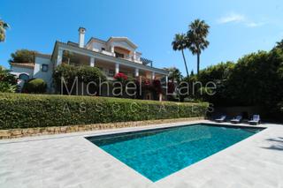 Xalet a Sotogrande Alto. Impressionante villa de 6 dormitorios en primera línea de almena
