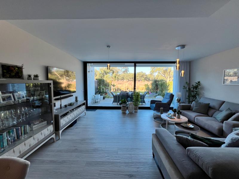 Foto 0fcfc26f-d454-4b21-acfe-57595f84f284. Casa a schiera con parcheggio piscina in Sotogrande alto Sotogrande