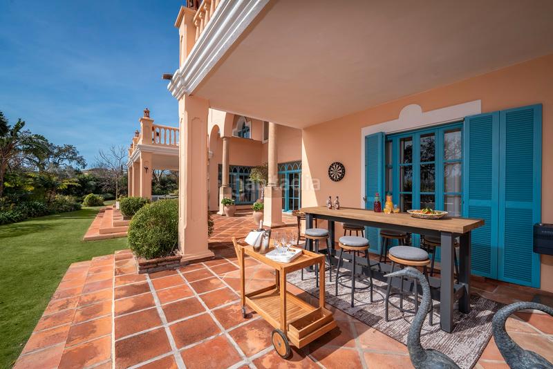 Foto 6968d7e7-dd93-4820-b97b-d5ce9001c02a. Maison avec cheminée parking piscine dans Sotogrande alto Sotogrande