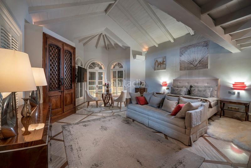 Foto 919ef521-9a85-44d1-b0f9-3aeb0e57e088. Maison avec cheminée parking piscine dans Sotogrande alto Sotogrande