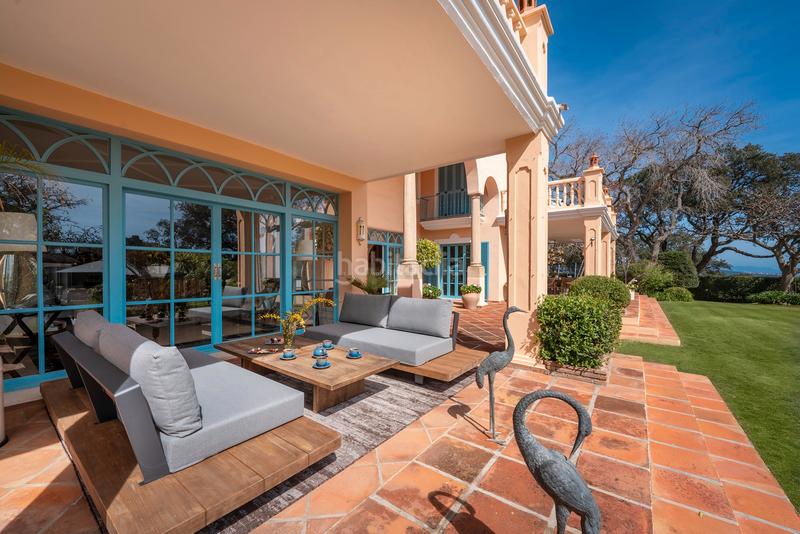 Foto b7e2be4b-7348-4401-a5f1-5a1298250292. Maison avec cheminée parking piscine dans Sotogrande alto Sotogrande