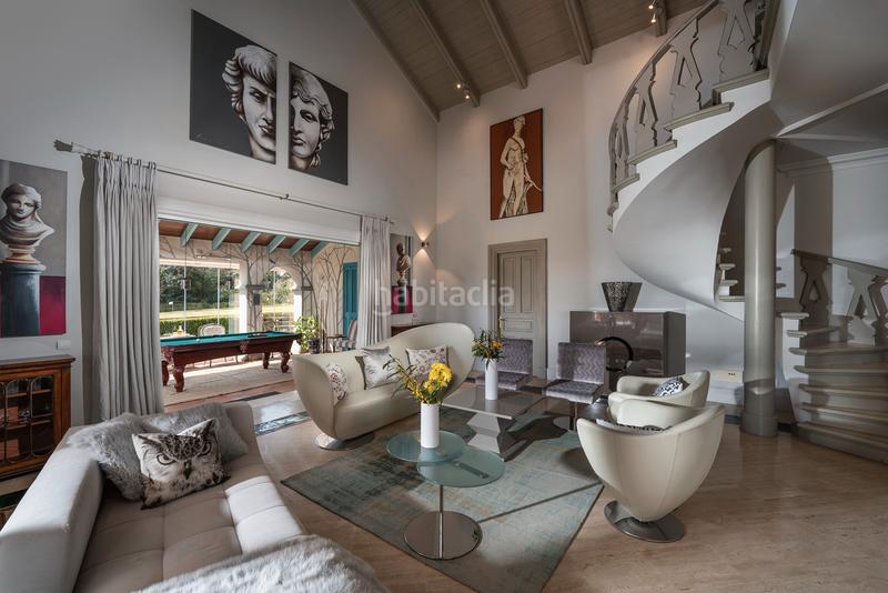 Foto fc00a783-9d64-4734-8f17-2f3e39008420. Maison avec cheminée parking piscine dans Sotogrande alto Sotogrande