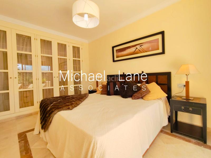 Foto 31bc86e4-1a8c-4502-8e37-2cc67f1bca6f. Piano terra con parcheggio piscina in Sotogrande alto Sotogrande